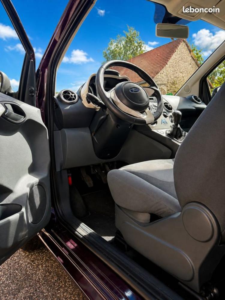 FORD  KA